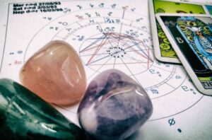 Консультация с помощью Таро и астрологии (1 тема) + Подбор камней для гармонизации